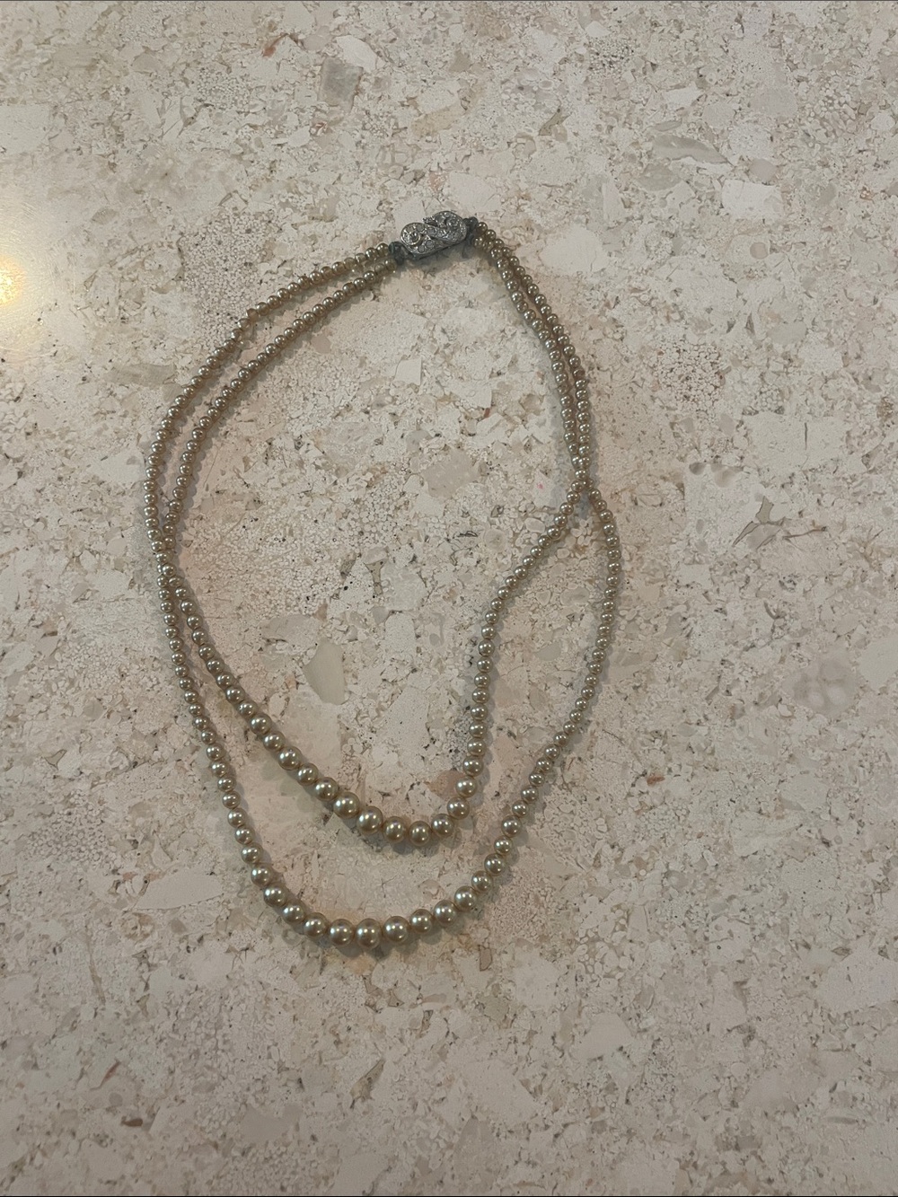 Vintage pearl necklace